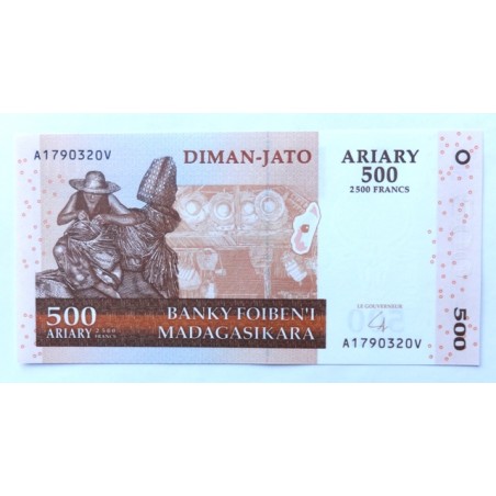 500 Ariary - 500 Ar (Madagaskar) / 2004 A (v/B) / UNC /